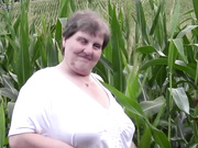 Big fat mama do this in a cornfield