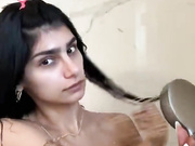 Mia Khalifa Nude Shower Livestream OnlyFans Video Leaked (1)