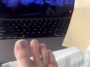 Anyone know the song that goes woop aye ayo?. Heard it with