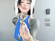 Chun-Li has been waiting here for you, sexy and gentle,