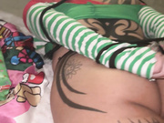 umm who put me under the tree