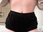 Would you fuck a girl with a broken knee ?