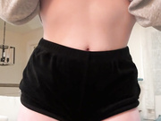 Would you fuck a girl with a broken knee ?